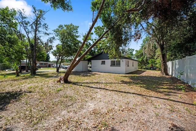 1119 Eau Claire Cir, Tampa, FL 33619 - view of yard