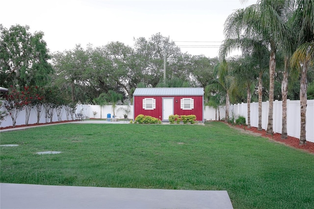 1423 Spruce Rd N, Lakeland, FL 33809 - view of yard with an outbuilding