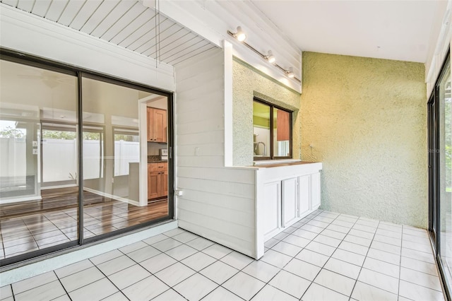 13501 Palmwood Ln Unit 0, Tampa, FL 33618 - view of unfurnished sunroom