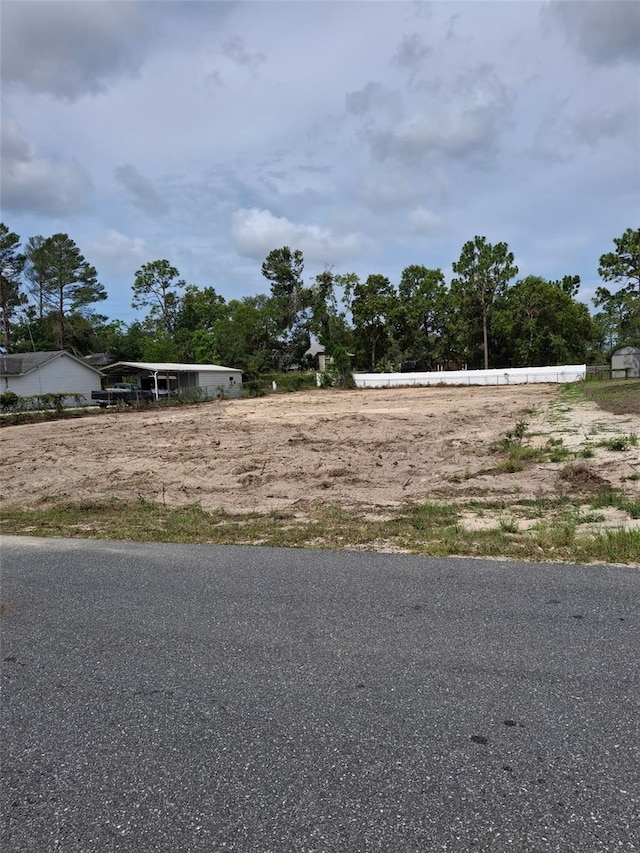 8181 Nittany Rd, Weeki Wachee, FL 34613