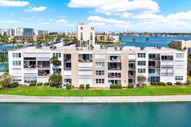 7625 Sun Island Dr S Unit 304, South Pasadena, FL 33707 - view of property featuring a water view