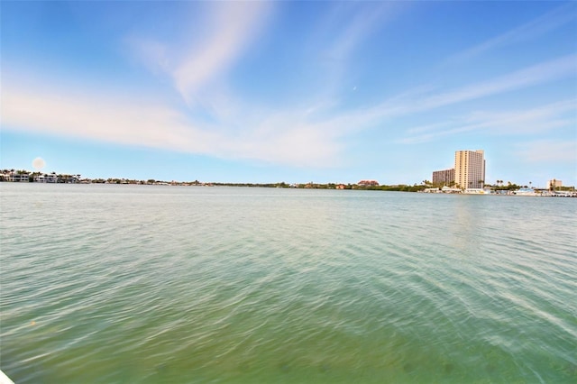7625 Sun Island Dr S Unit 304, South Pasadena, FL 33707 - water view