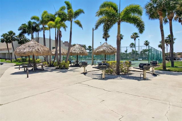 7625 Sun Island Dr S Unit 304, South Pasadena, FL 33707 - view of community