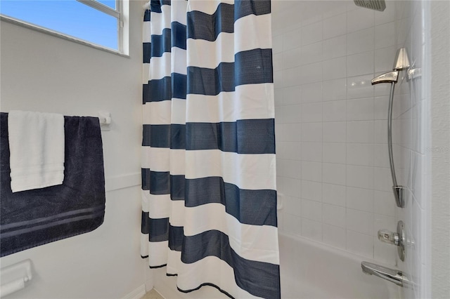 2803 Abbey Grove Dr, Valrico, FL 33594 - full bath with shower / tub combo with curtain