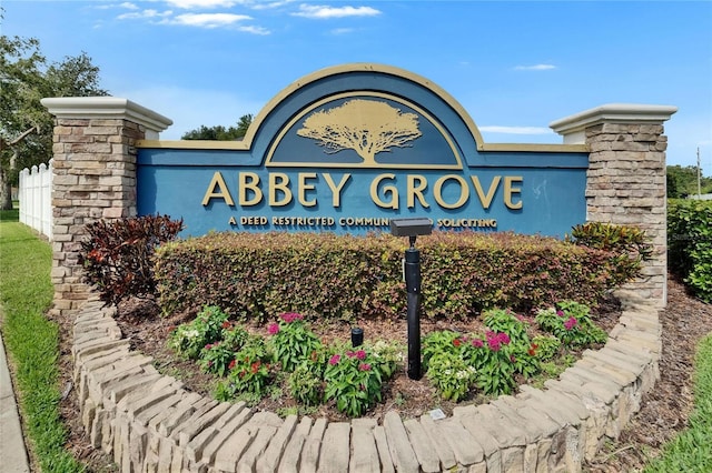 2803 Abbey Grove Dr, Valrico, FL 33594 - view of community / neighborhood sign