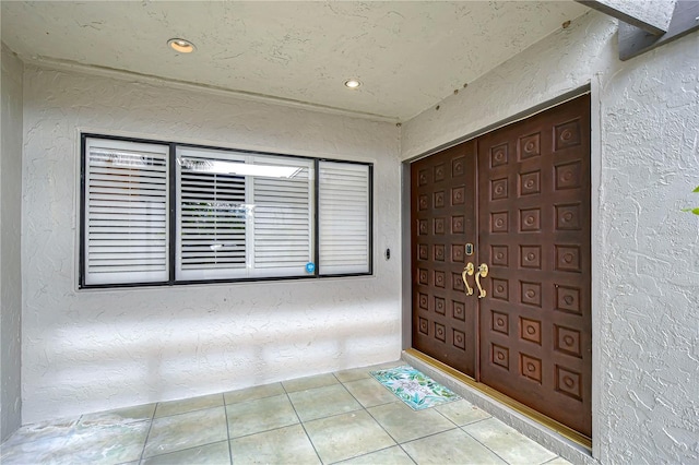 13635 Twin Lakes Ln Unit 13635, Tampa, FL 33618 - doorway to property featuring stucco siding