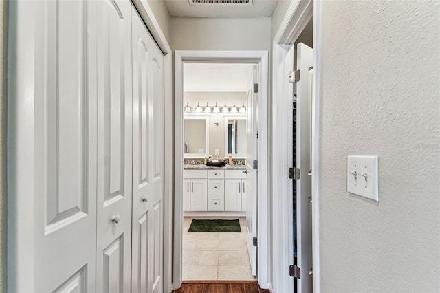 8601 Chadwick Dr, Tampa, FL 33635 - photo 20
