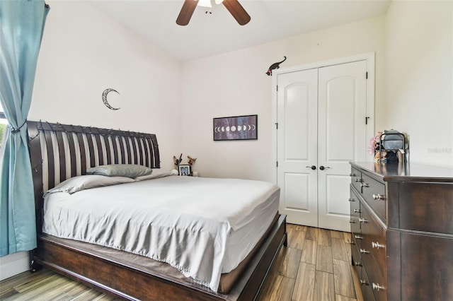 4608 Scott Rd, Lutz, FL 33558 - bedroom with wood finished floors, a closet, and ceiling fan