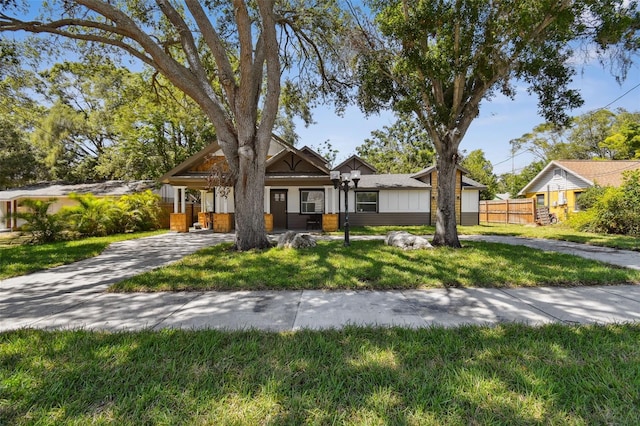 816 9th Ave SW, Largo, FL 33770 - view of front facade
