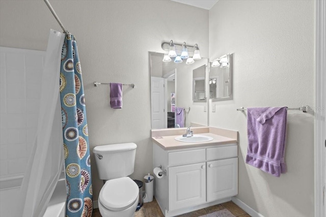 10764 70th Ave Unit 3206, Seminole, FL 33772 - full bathroom featuring vanity, toilet, and shower / bath combination with curtain