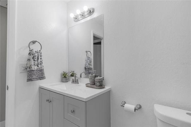 1406 Valley Pl, Brandon, FL 33510 - bathroom featuring vanity and toilet