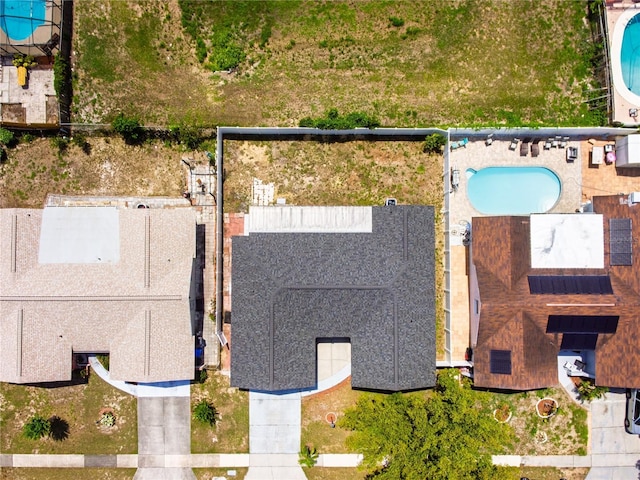 1406 Valley Pl, Brandon, FL 33510 - drone / aerial view of a pool