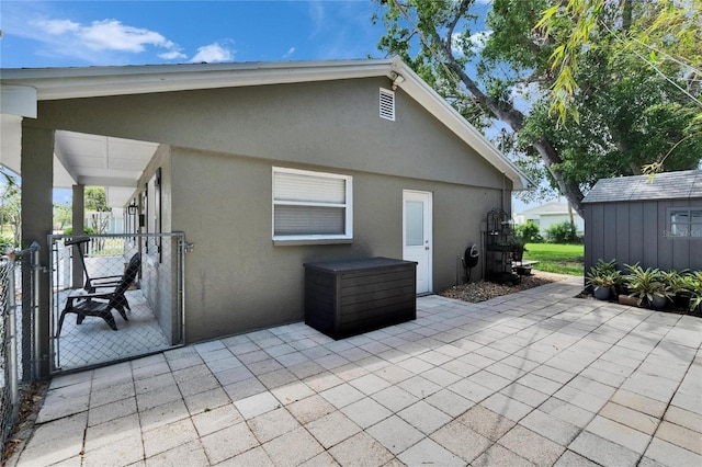 206 4th Ave NW, Ruskin, FL 33570 - view of patio / terrace