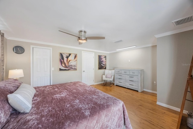 1706 Sloop Pl, Brandon, FL 33511 - bedroom featuring crown molding, light wood-style floors, baseboards, and ceiling fan