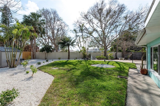 2010 Bayview Pl, Indian Rocks Beach, FL 33785 - view of yard with a patio area