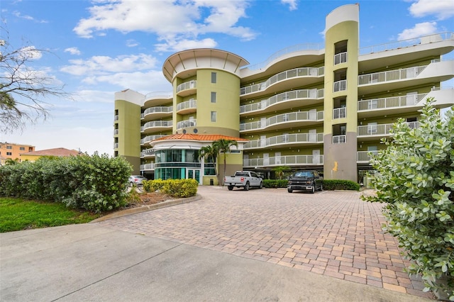 11605 Gulf Blvd Unit 506, Saint Petersburg, FL 33706 - view of apartment building / complex