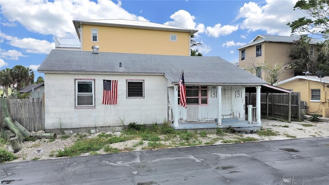 131 92nd Ave, Treasure Island, FL 33706 - view of front of property with a porch
