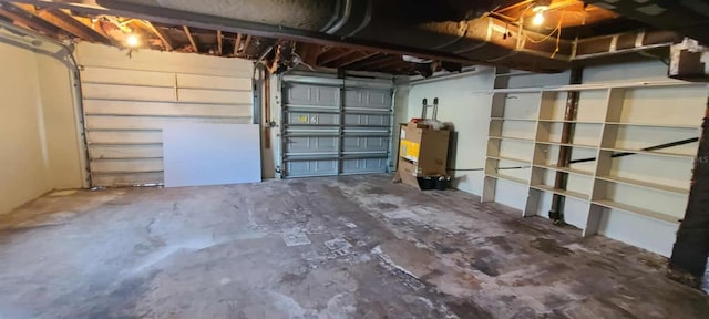 3717 Mckay Creek Dr, Largo, FL 33770 - view of garage