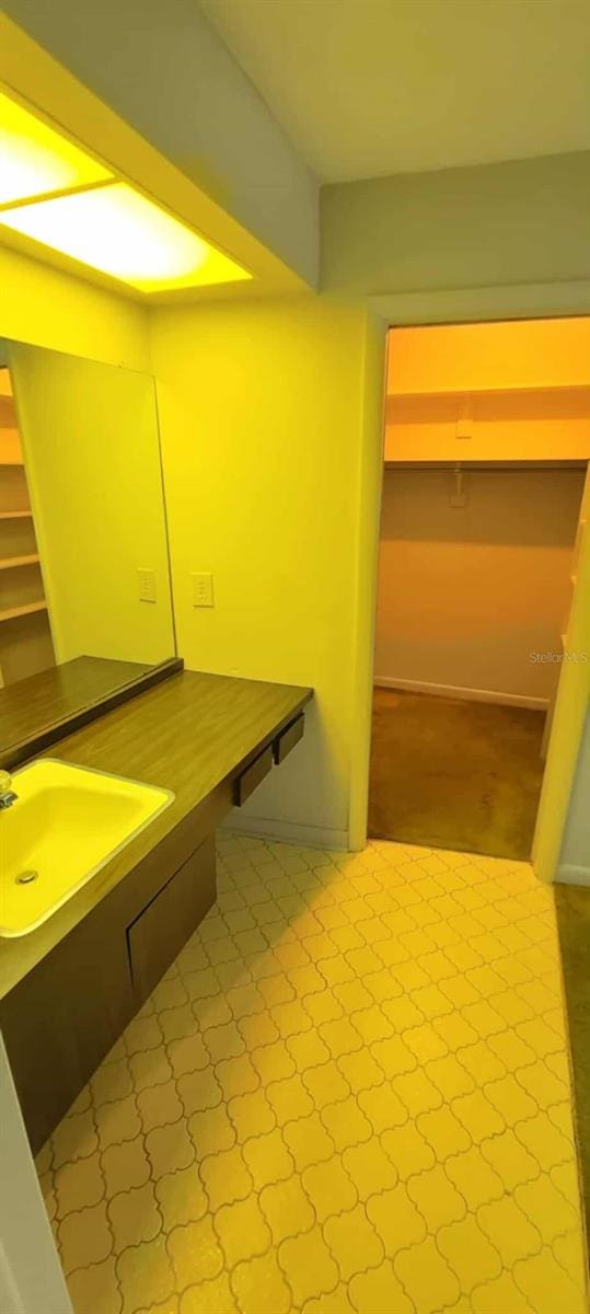 3717 Mckay Creek Dr, Largo, FL 33770 - bathroom featuring vanity
