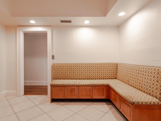 4521 W Azeele St, Tampa, FL 33609 - unfurnished room with light tile patterned floors and recessed lighting