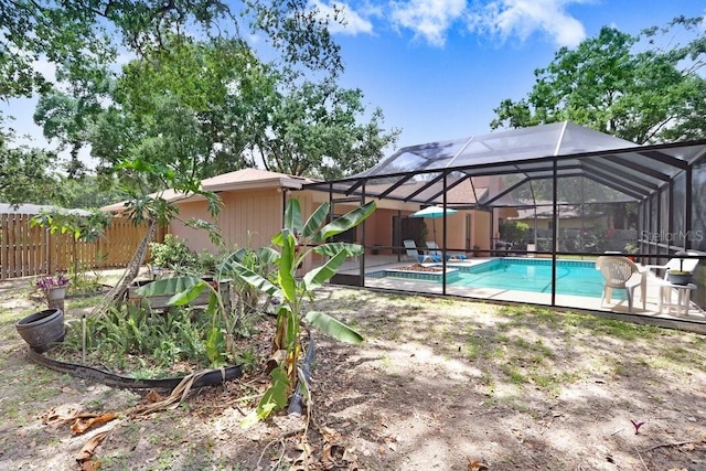 107 Halton Cir, Seffner, FL 33584 - outdoor pool with glass enclosure