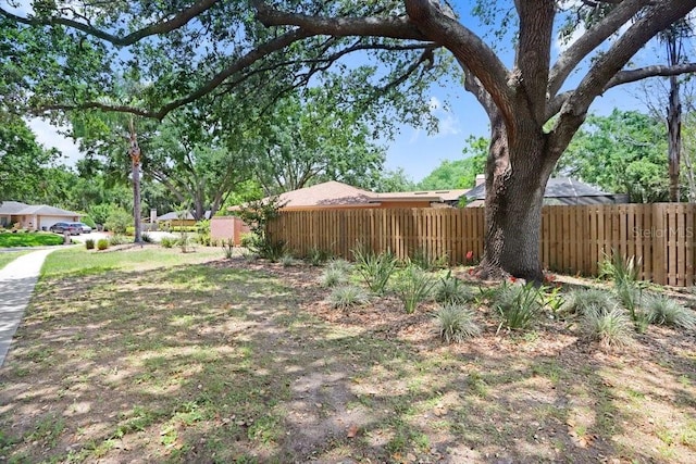 107 Halton Cir, Seffner, FL 33584 - view of yard