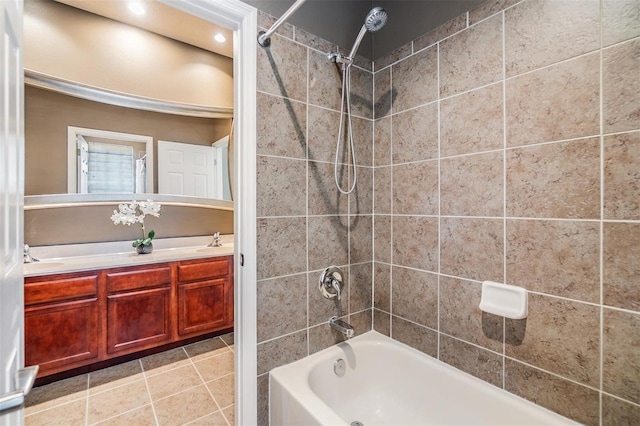 2354 Messenger Cir, Safety Harbor, FL 34695 - bathroom with  shower combination and double vanity