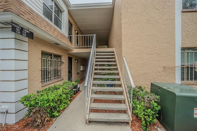 4708 Michael Ct Unit 103, Tampa, FL 33614 - view of stairs
