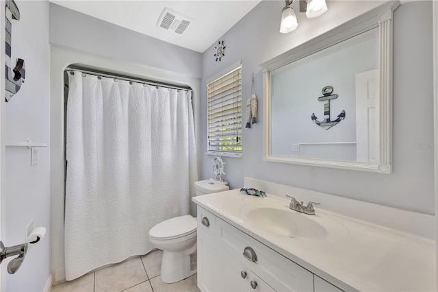 1817 Piccadilly Cir, Cape Coral, FL 33991 - full bath featuring toilet, vanity, tile patterned flooring, and a shower with curtain