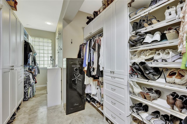 1817 Piccadilly Cir, Cape Coral, FL 33991 - view of spacious closet