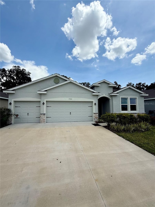 3504 Crooked River Dr, Plant City, FL 33565 - photo 1