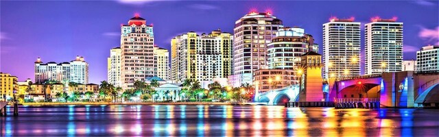 746 Masterpiece Dr, Sun City Center, FL 33573 - view of property featuring a skyline view and a water view