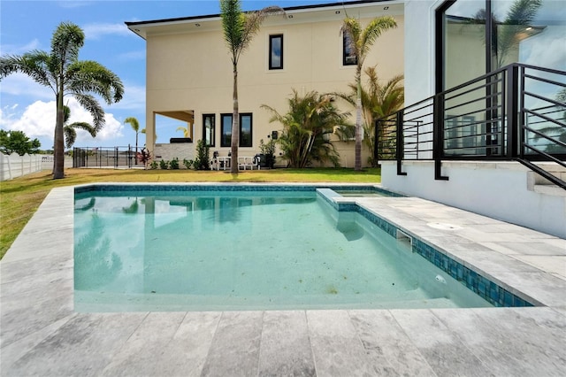 6520 Simone Shores Cir, Apollo Beach, FL 33572 - view of pool with a pool with connected hot tub