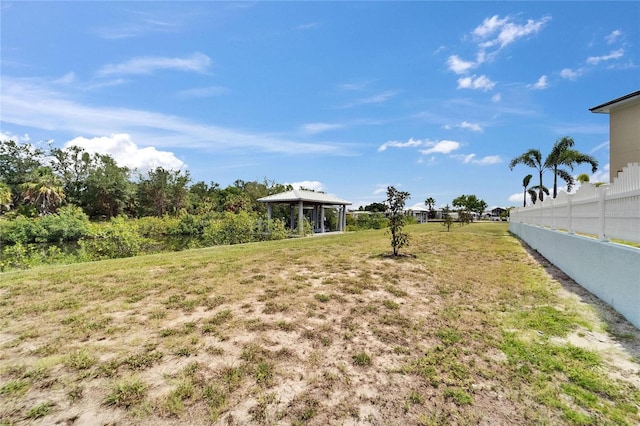 6520 Simone Shores Cir, Apollo Beach, FL 33572 - view of yard with a gazebo