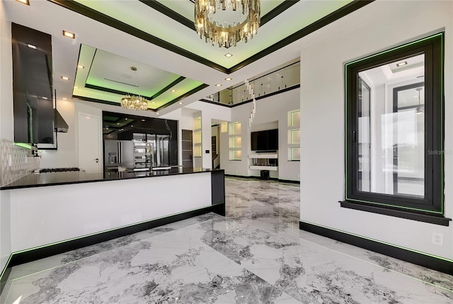 6526 Simone Shores Cir, Apollo Beach, FL 33572 - reception featuring a chandelier and a sink
