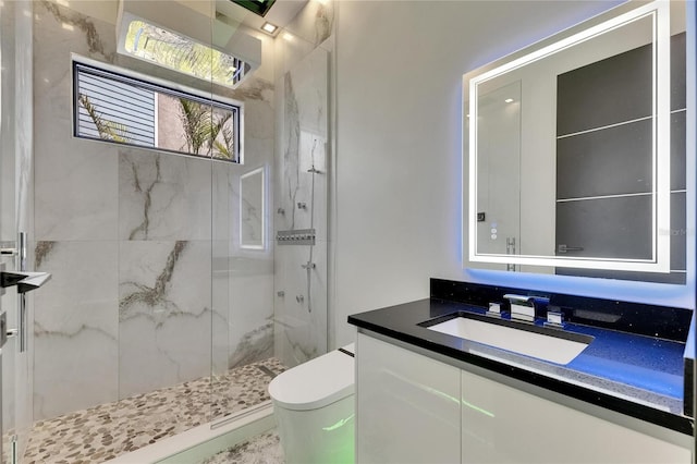 6526 Simone Shores Cir, Apollo Beach, FL 33572 - full bath featuring a marble finish shower, vanity, and toilet