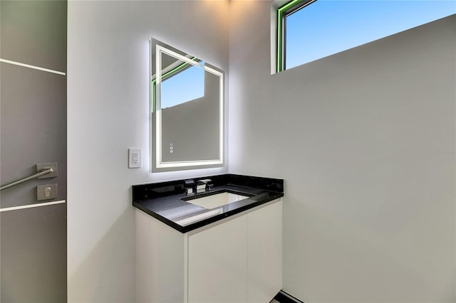 6526 Simone Shores Cir, Apollo Beach, FL 33572 - bathroom with vanity