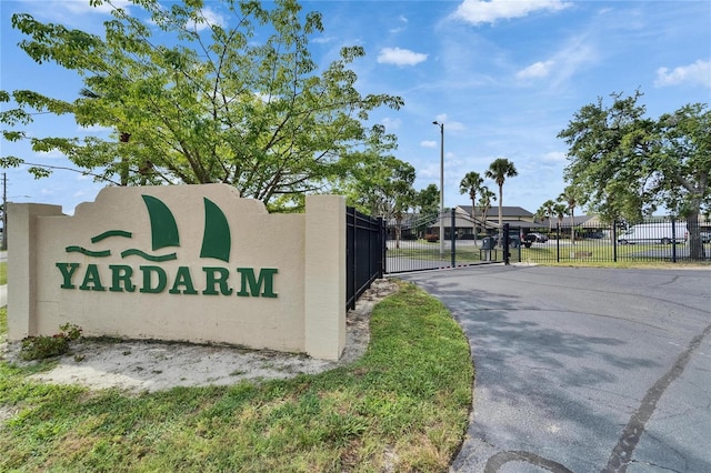 644 Yardarm Dr Unit 22, Apollo Beach, FL 33572 - view of community sign