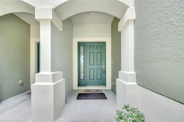 4910 Chatham Gate Drive Dr, Riverview, FL 33578 - property entrance featuring stucco siding