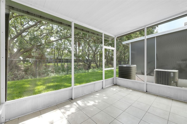 4910 Chatham Gate Drive Dr, Riverview, FL 33578 - unfurnished sunroom featuring plenty of natural light