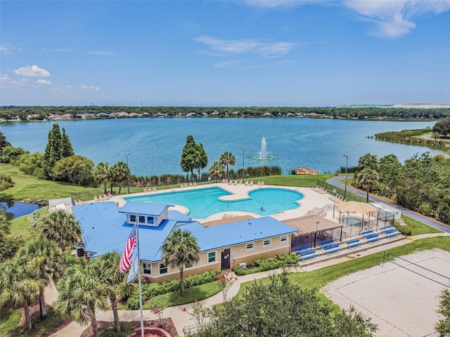 6918 Potomac Cir, Riverview, FL 33578 - aerial view of property and surrounding area featuring a nearby body of water and a pool