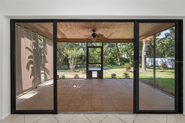 3041 Oak View Dr, Palm Harbor, FL 34684 - unfurnished sunroom with ceiling fan