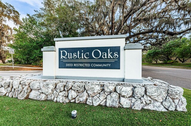 3041 Oak View Dr, Palm Harbor, FL 34684 - view of community sign