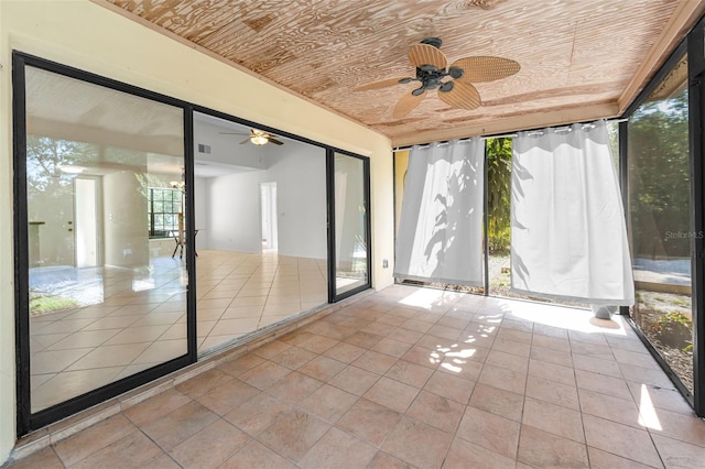 3041 Oak View Dr, Palm Harbor, FL 34684 - unfurnished sunroom with ceiling fan