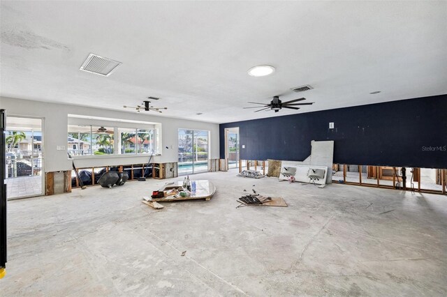 1399 49th Ave NE, Saint Petersburg, FL 33703 - photo 8