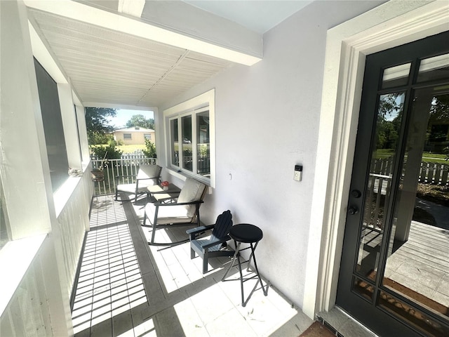 1200 47th St N, Saint Petersburg, FL 33713 - view of covered porch