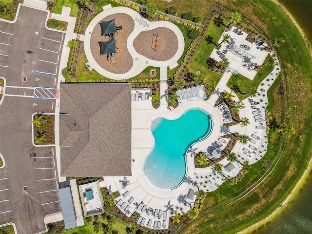 9577 Sandy Bluffs Cir, Parrish, FL 34219 - aerial view of a pool area
