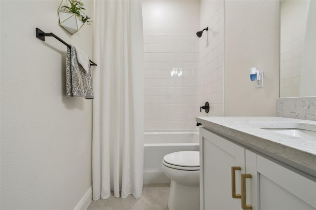 9577 Sandy Bluffs Cir, Parrish, FL 34219 - bathroom featuring vanity, shower / bath combo with shower curtain, toilet, and tile patterned flooring