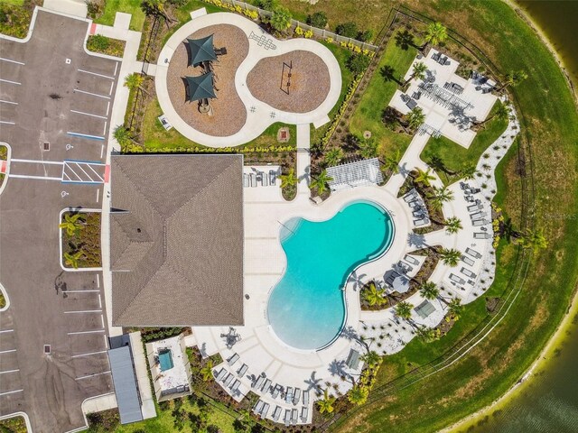 9577 Sandy Bluffs Cir, Parrish, FL 34219 - aerial view of a pool area