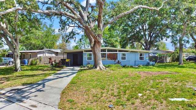 6700 14th St N, Saint Petersburg, FL 33702 - ranch-style house featuring an attached carport and concrete driveway